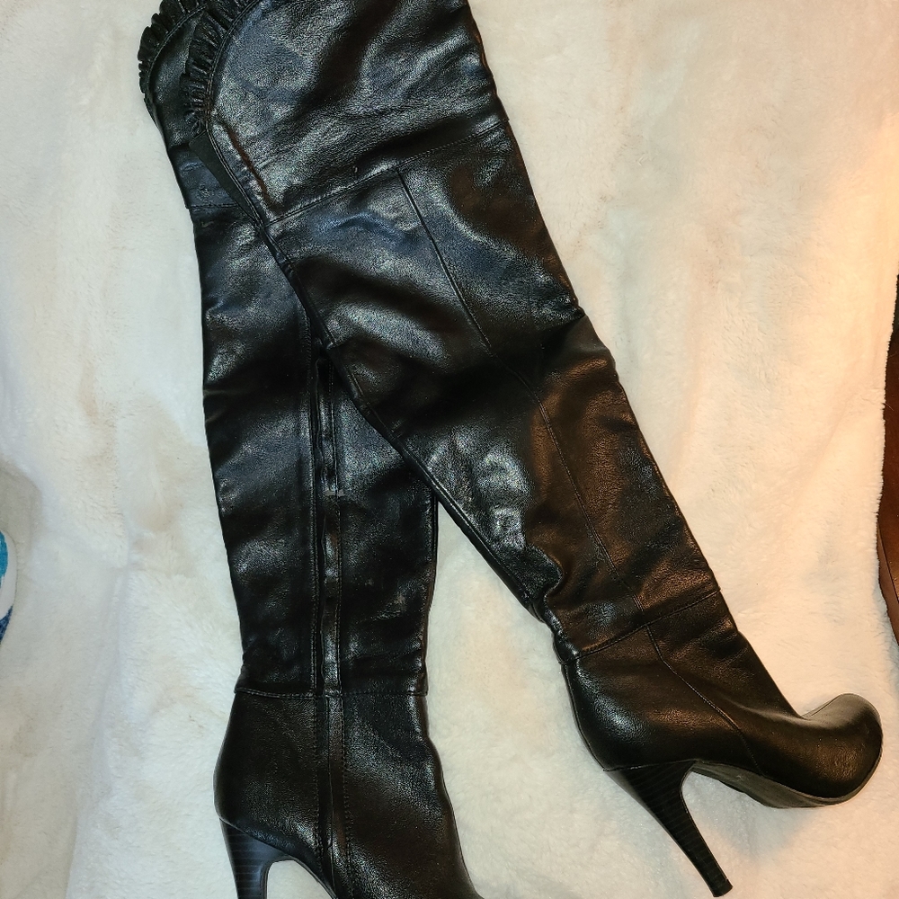 Over the knee boot